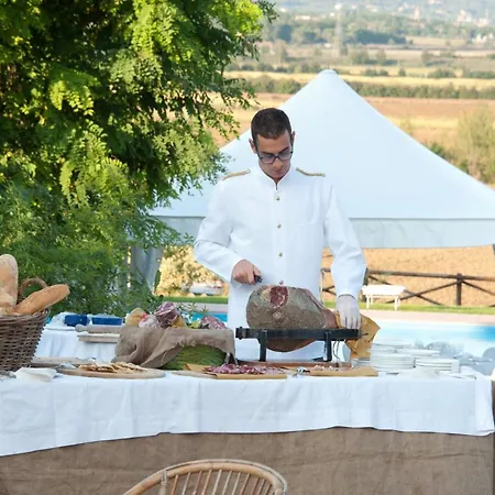 Luxury In Villa Cortona