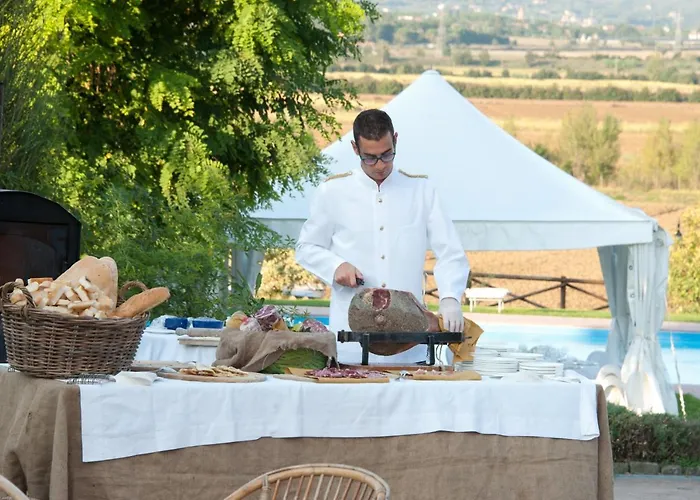 Luxury In Villa Cortona