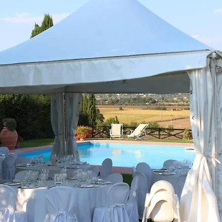 Luxury In Villa Cortona